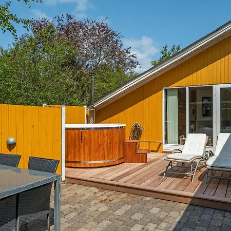 Lovely In With Sauna Holiday home
