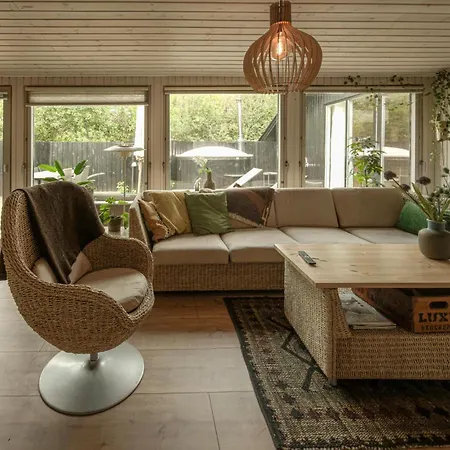 Vakantiehuis Awesome In With Sauna